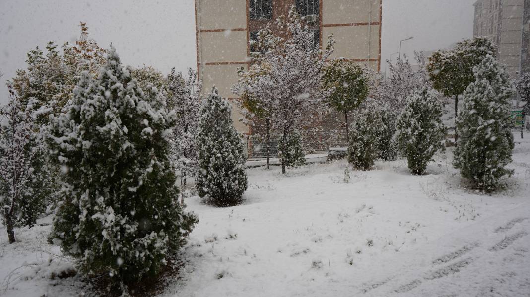 Şırnak’ta Kar Yağışı Etkili Olmaya Başladı 5