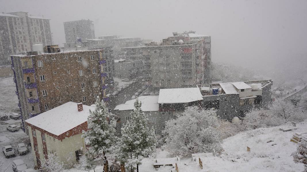 Şırnak’ta Kar Yağışı Etkili Olmaya Başladı 12