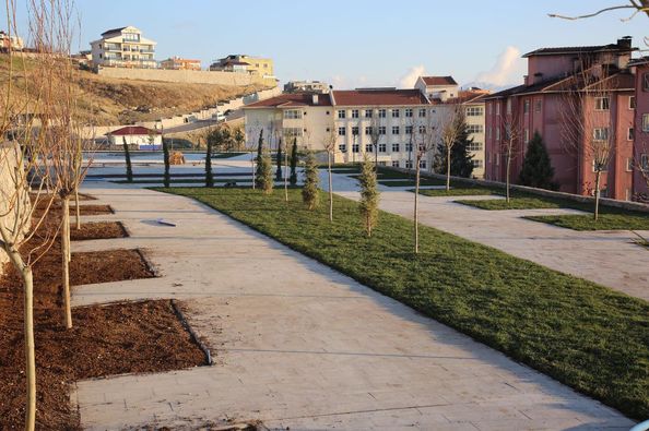 ŞIRNAK BELEDİYESİ ÇALIŞMALARINI ARALIKSIZ SÜRDÜRÜYOR