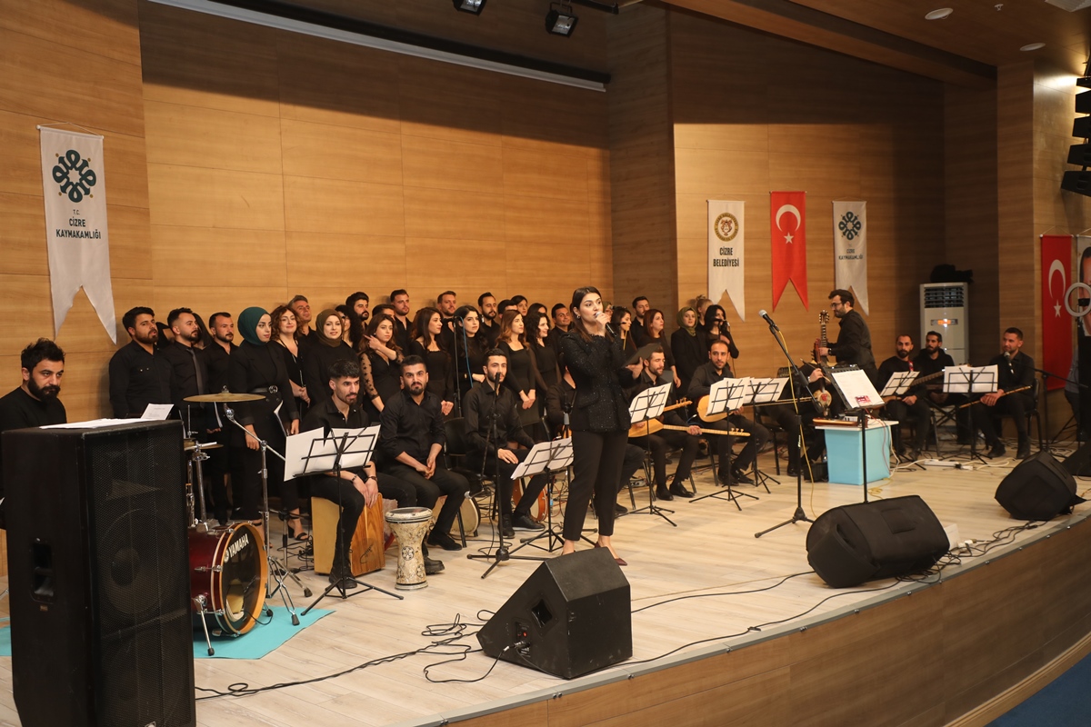 Öğretmenler Korosu’ndan Cizrelilere Müzik Ziyafeti