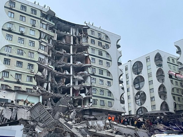 Şırnak’tan Depremzedelere Yardım Eli