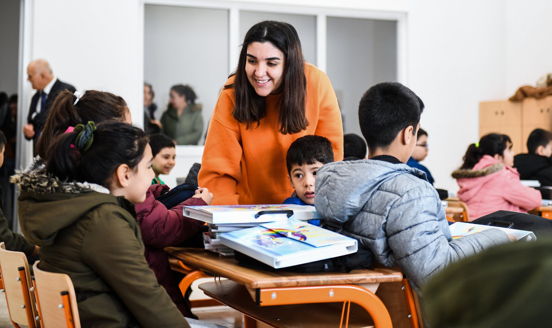 MEB, Depremzede Öğrencilere Eğitim Seti Göndermeye Başladı