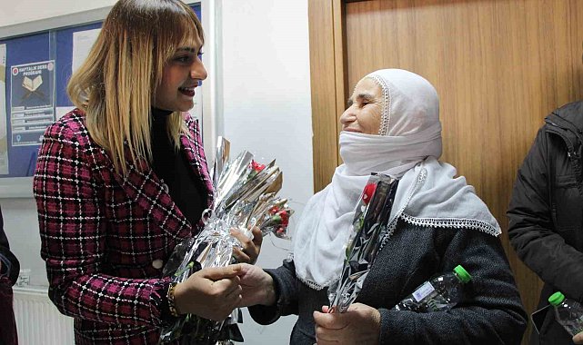 Şırnak'taki Depremzede Kadınların Kadınlar Günü Kutlandı