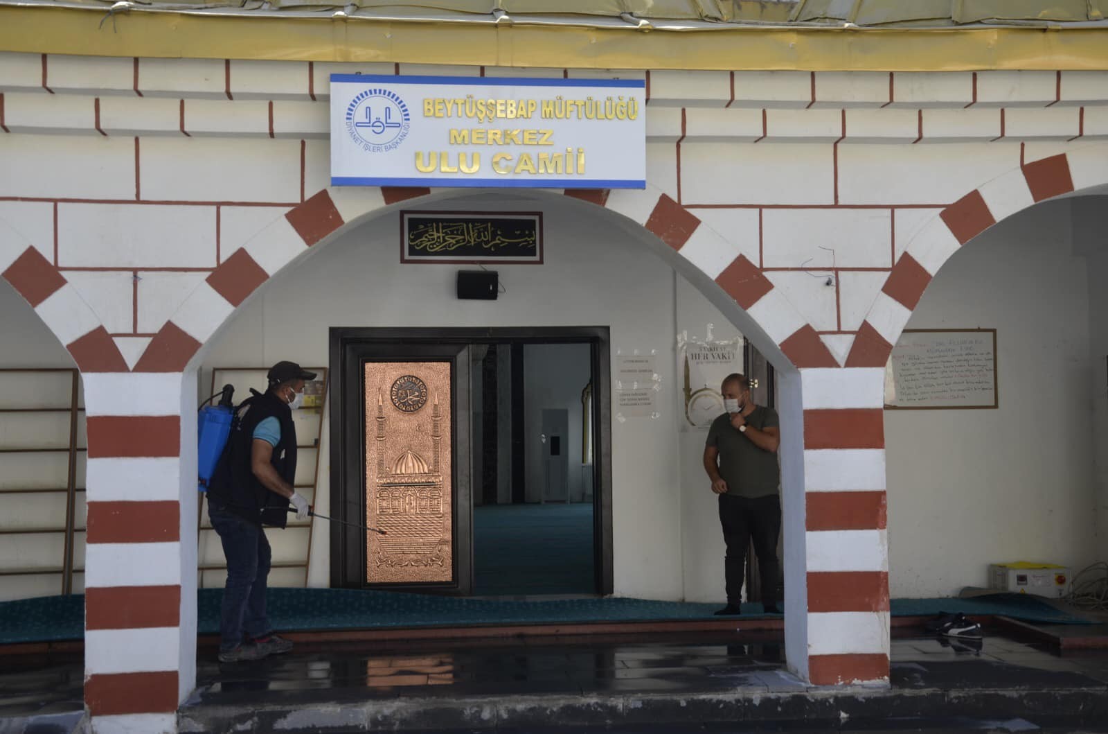 BEYTÜŞŞEBAP’TA CAMİLER DEZENFEKTE EDİLİYOR