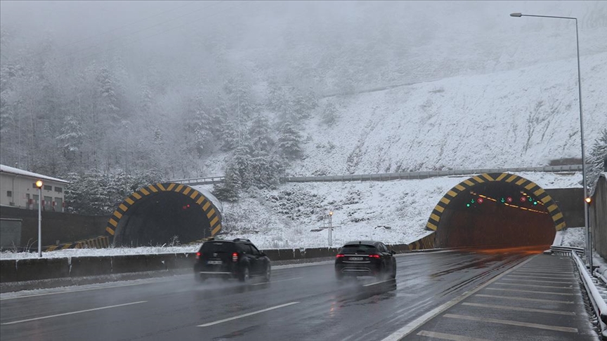 Anadolu Otoyolu'nda Kar Etkili Oluyor