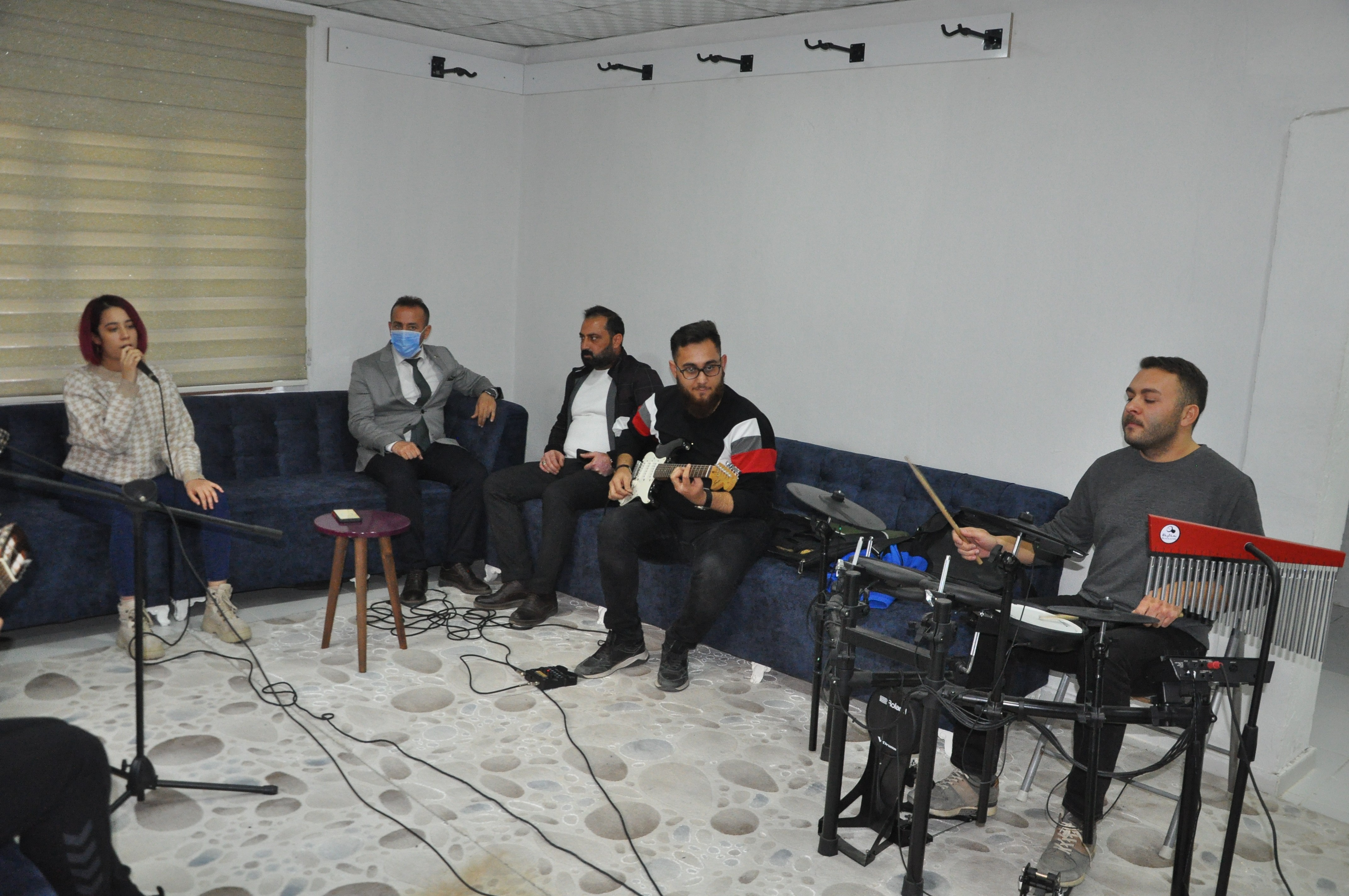 ŞIRNAK'TA SAĞLANAN HUZUR ORTAMI KÜLTÜR VE SANATTA BAŞARIYI DA BERABERİNDE GETİRDİ