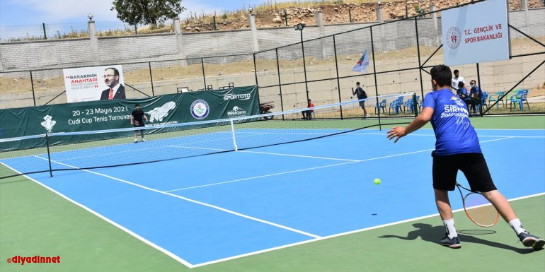 Şırnak'ta Gençler Tenis Bölge Birinciliği Müsabakaları Sona Erdi
