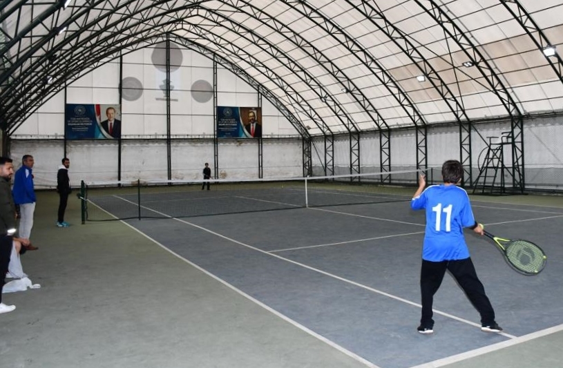 Okul Sporları Yıldızlar Tenis Bölge Birinciliği Müsabakaları Şırnak'ta sürüyor