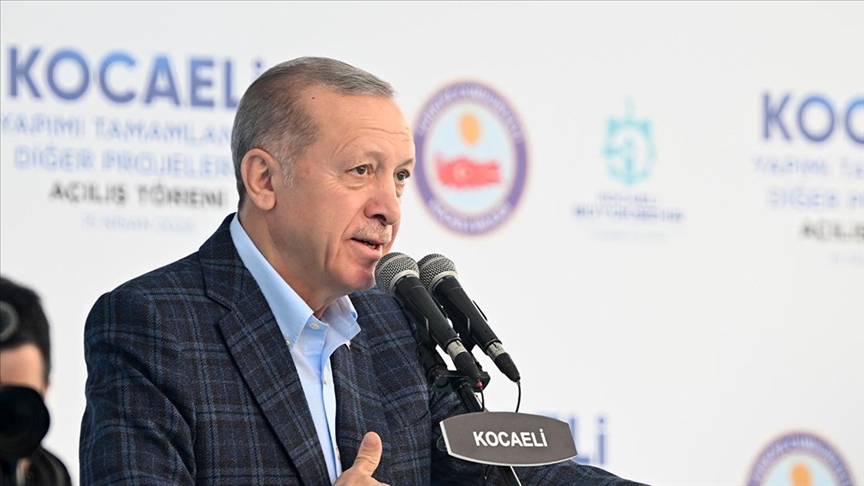Erdoğan, Demirtaş ve Kılıçdaroğlu'na Yüklendi