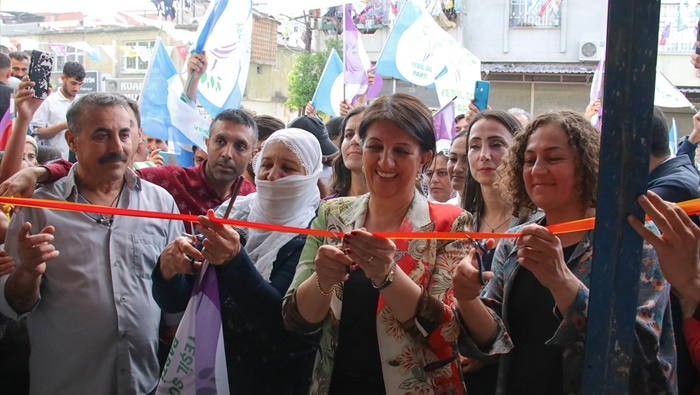 HDP'li Pervin Buldan, "Halk Buluşması"na ve Seçim Bürosu Açılışına Katıldı