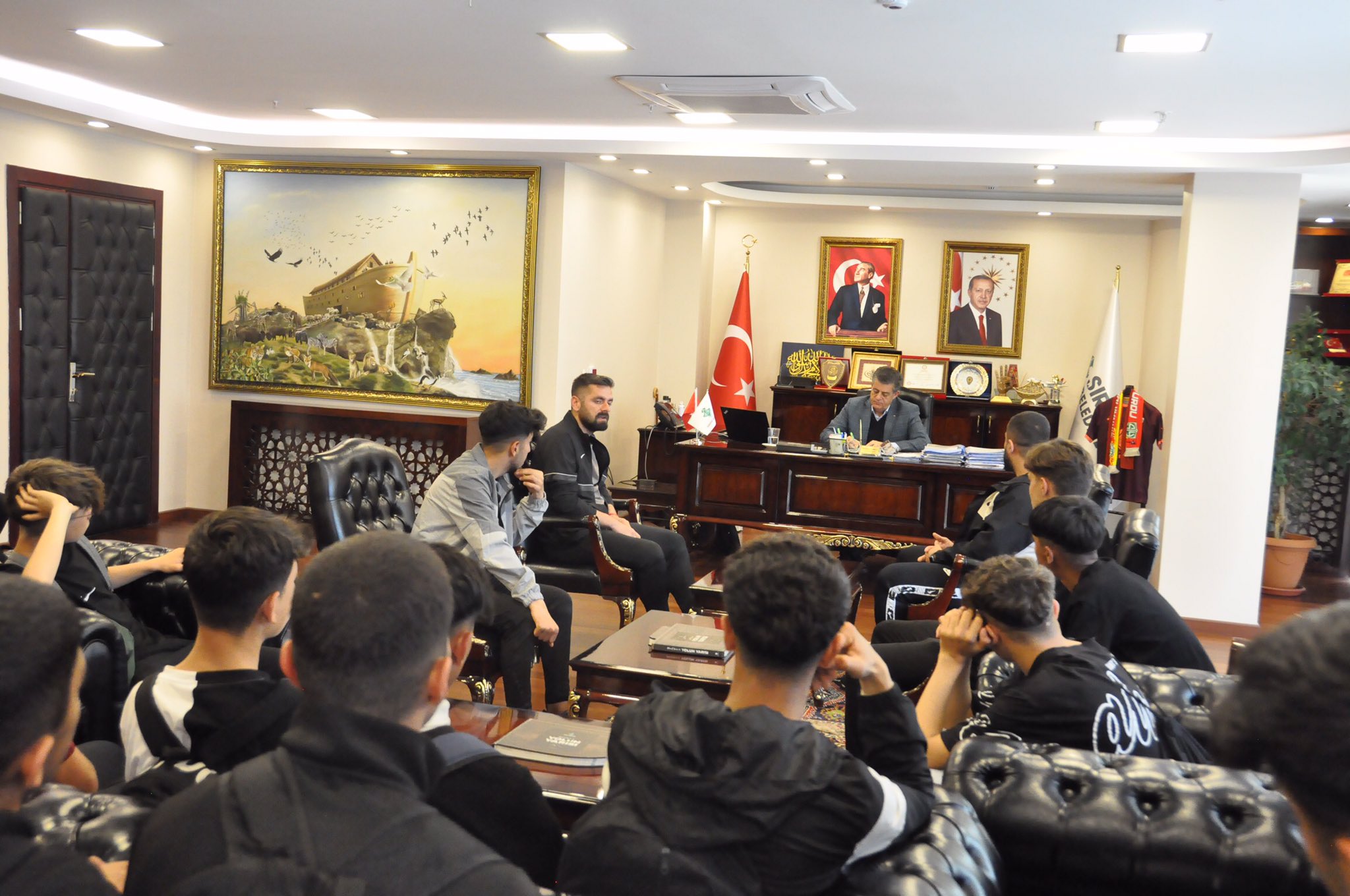 Başkan Yarka, Bölge Şampiyonasında Şırnak'ı Temsil Edecek Olan Sporcuları Makamında Ağırladı