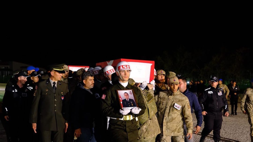Şırnak'ta Şehit Olanlar İçin Askeri Tören