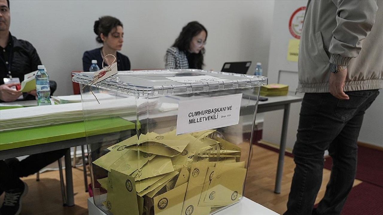 Yurt dışındaki seçmen oy kullanıyor: 700 bine yaklaştı