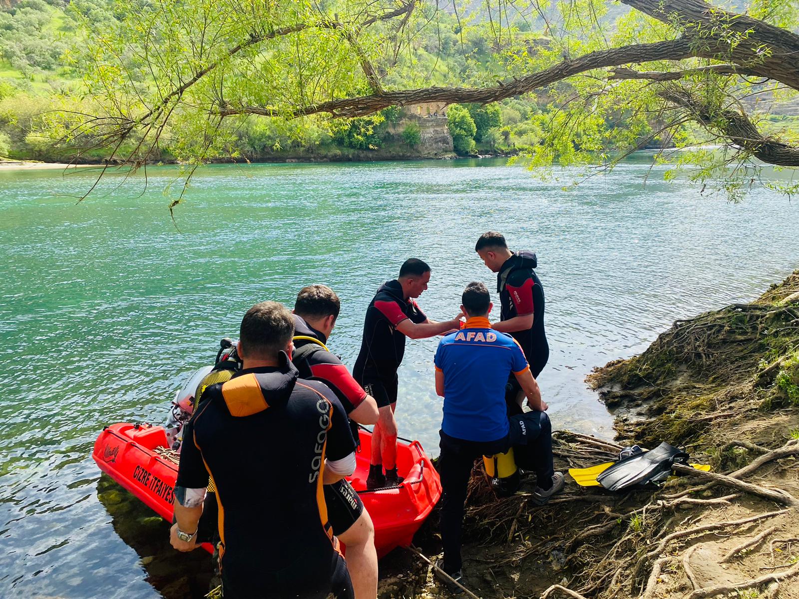 Yüzmek için girdiği Dicle Nehri'nden cansız bedeni çıkarıldı