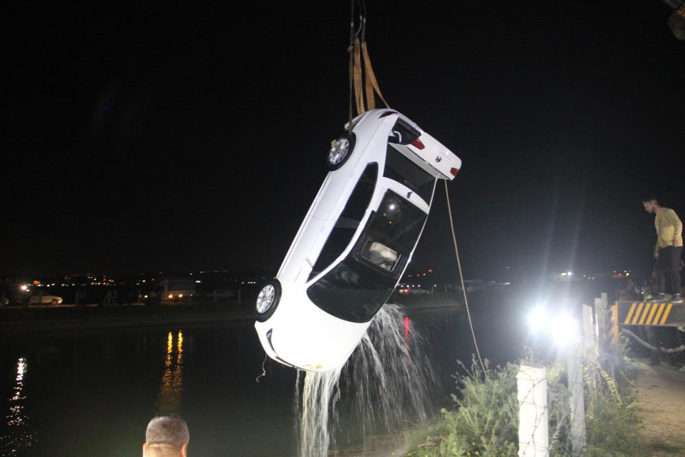 Araç Sulama Kanalına Devrildi: 5 ölü