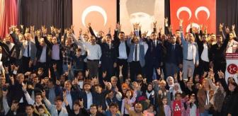 CHP ve İYİ Parti'den istifa eden 324 kişi MHP'ye katıldı