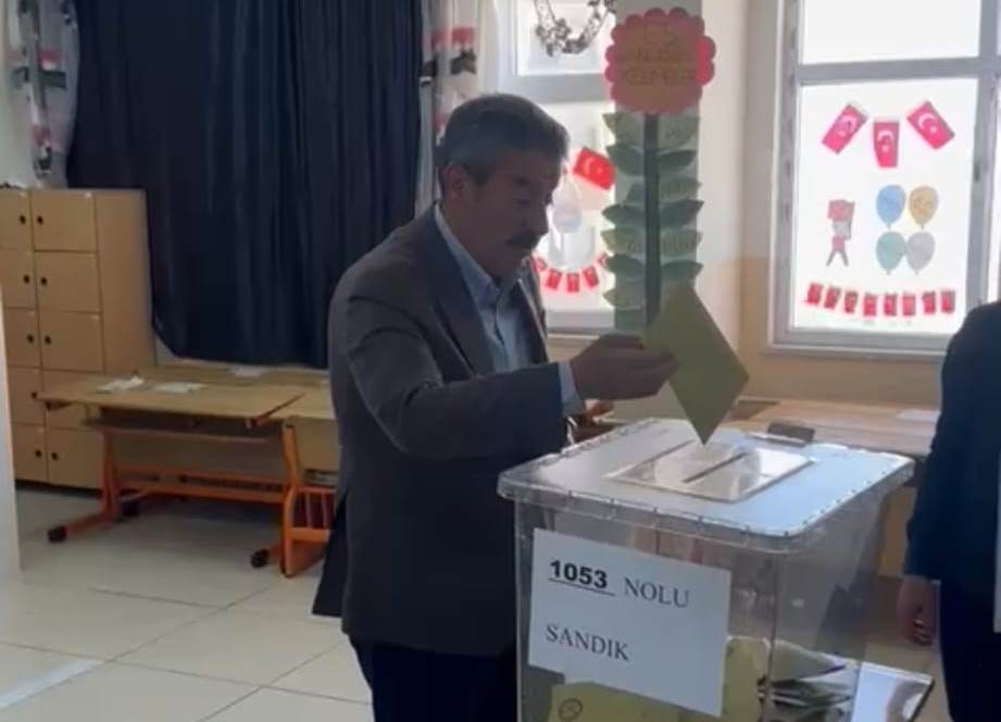 AK Parti Milletvekili adayı Arslan Tatar oy kullandı