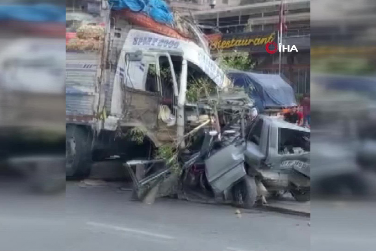 Freni Patlayan Kamyon Araçlara Daldı: 3 Ölü, 20 Yaralı