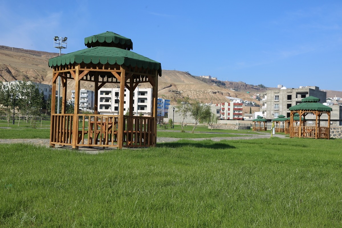 CİZRE’DE PARK YAPIM ÇALIŞMALARI