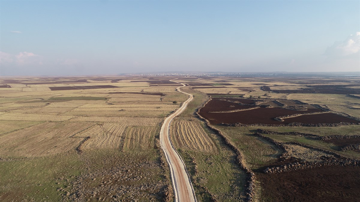 KÖYDES KAPSAMINDA STABİLİZE YOL YAPIM ÇALIŞMALARI TAMAMLANDI