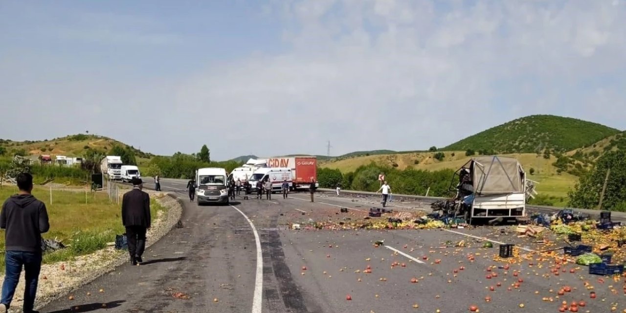 Bingöl-Diyarbakır Karayolunda Tır Kazası: 1Ölü 1 Yaralı