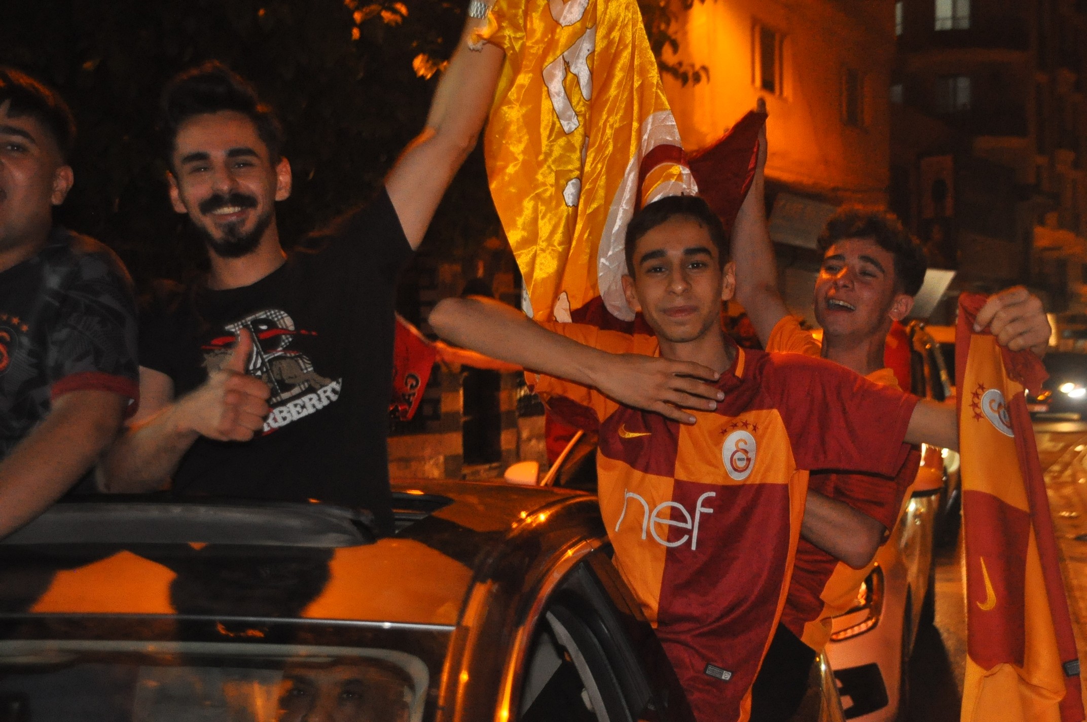 Cizre’de Galatasaray’ın Şampiyonluk Sevinci