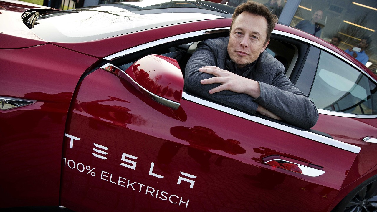 Elon Musk Yeniden Dünyanın En Zengini Oldu! Serveti Dudak Uçuklatıyor