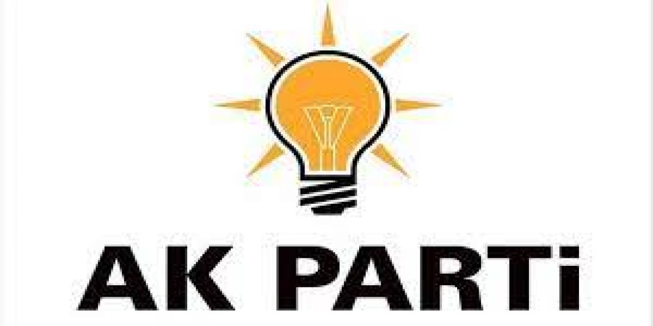 Eski Bakan AK Parti'den İstifa Etti