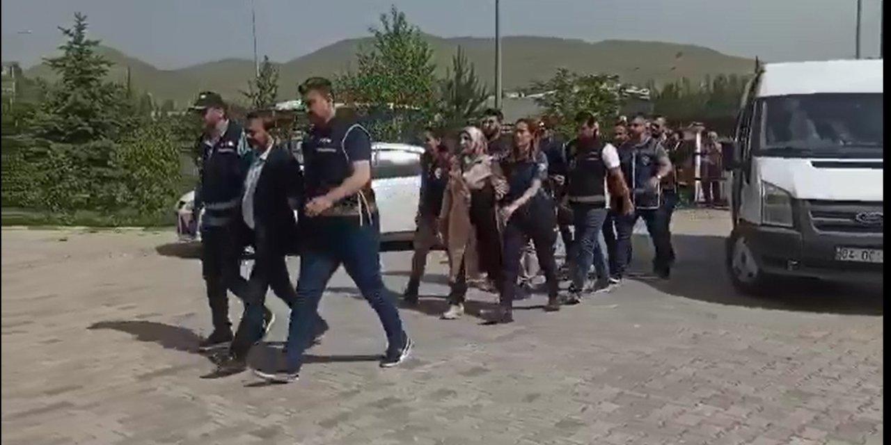 Patnos Belediye Eş Başkanları tutuklandı