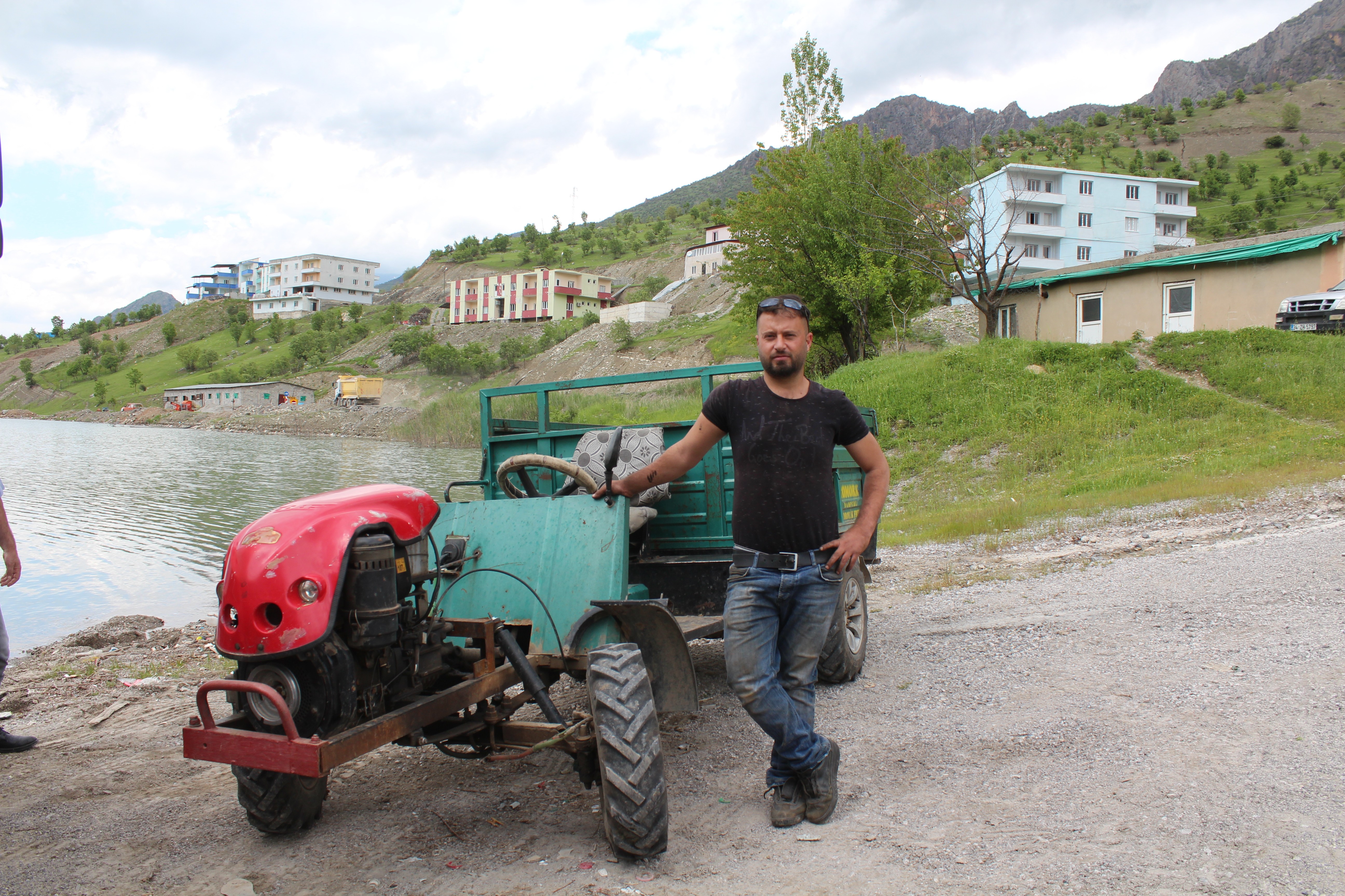 Kendi imkanlarıyla patpat aracı üretip satıyor