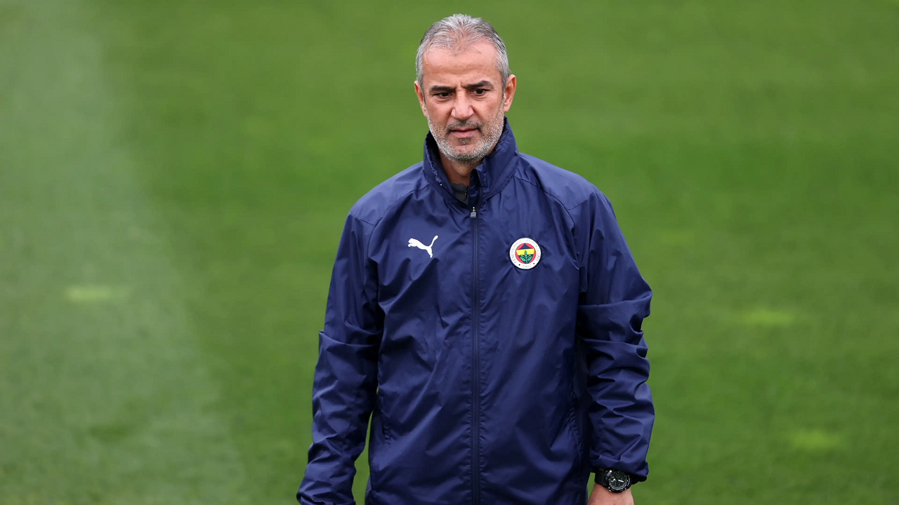 Fenerbahçe'nin Teknik Direktöründen Fenerbahçe Taraftarına Çağrı