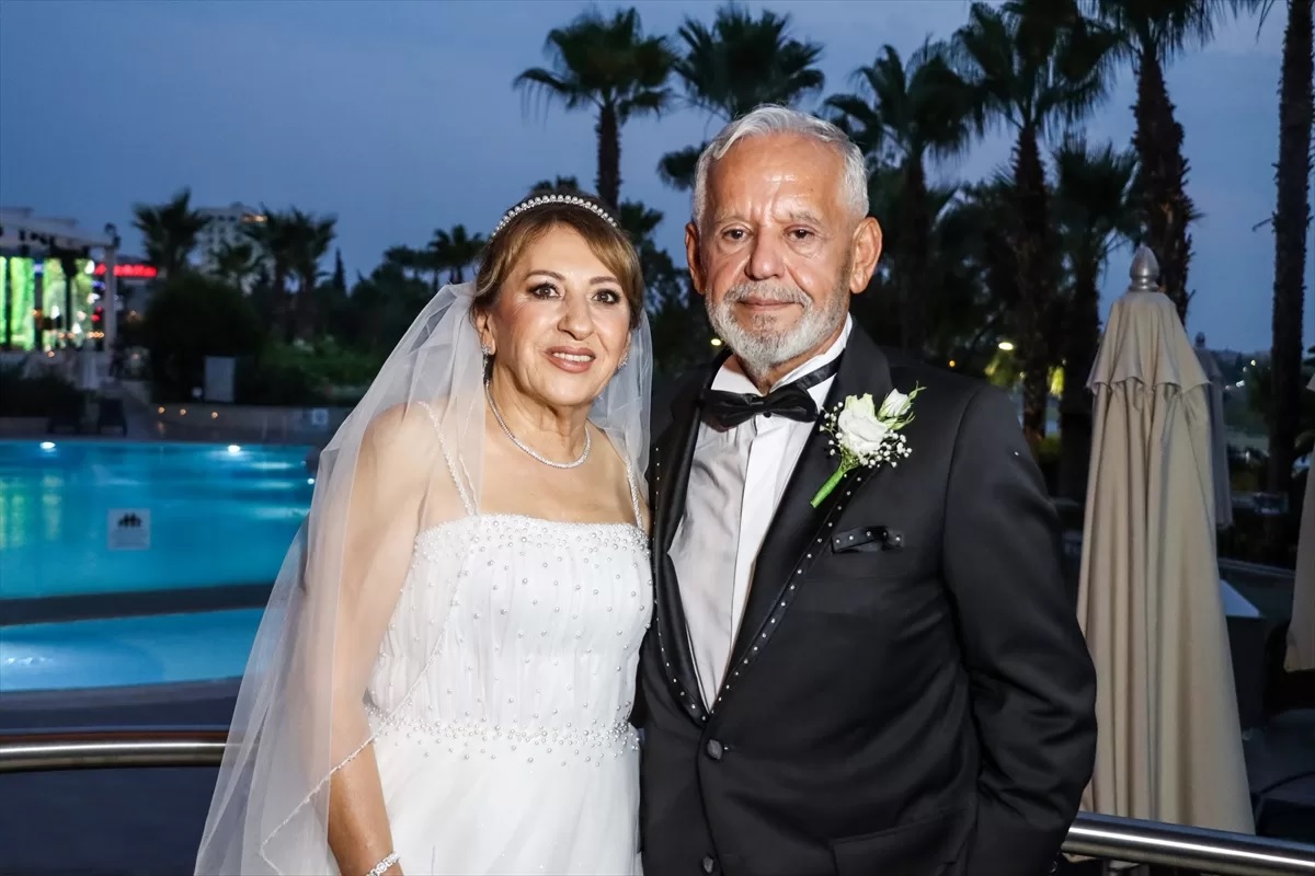 50 Yıllık Evli Çift  Tekrar Evlendi