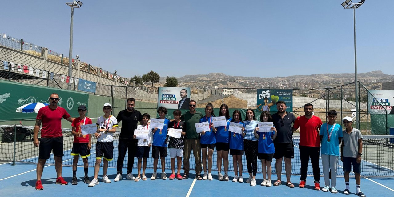 Şırnak’ta yapılan ANALİG tenis müsabakaları sona erdi