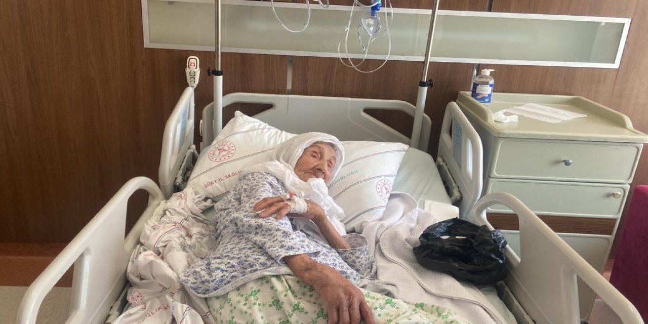 110 yaşındaki hasta ameliyatla sağlığına kavuştu