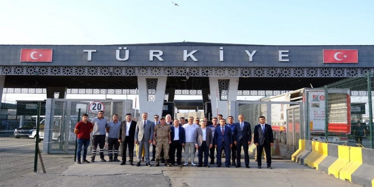 Şırnak Valisi Atay, Silopi'de incelemelerde bulundu