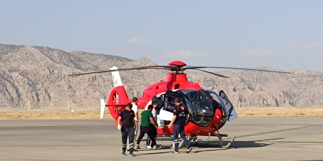 Şırnak’ta 57 yaşındaki hasta hava ambulansıyla Diyarbakır’a sevk edildi