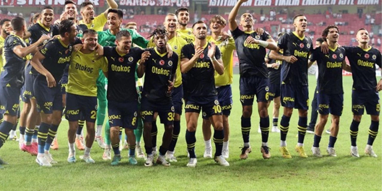 Fenerbahçe Takımı Maçını  2- 0 Alarak Samsunspor'u Mağlup Etti
