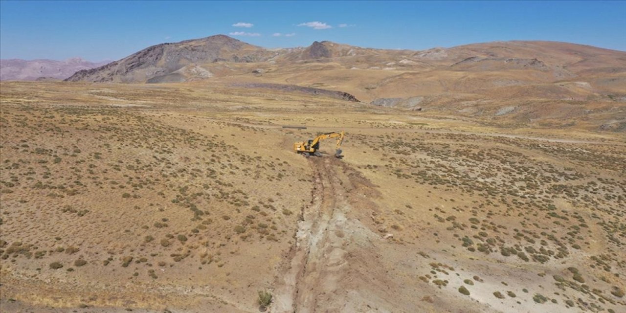 Hakkari-Şırnak-Van arasında bulunan sulama kanalı tarıma kazandırıldı