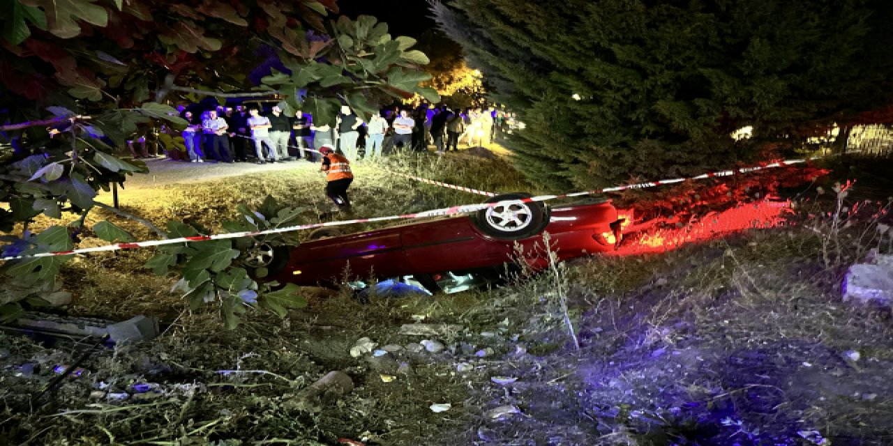 Otomobil Kaza Yaptı 3 Kişi Öldü