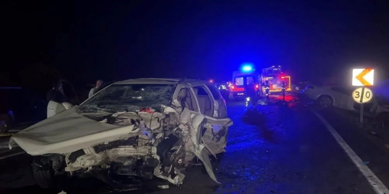Cip ile Otomobil Kaza Yaptı 4 Ölü 2 Yaralı