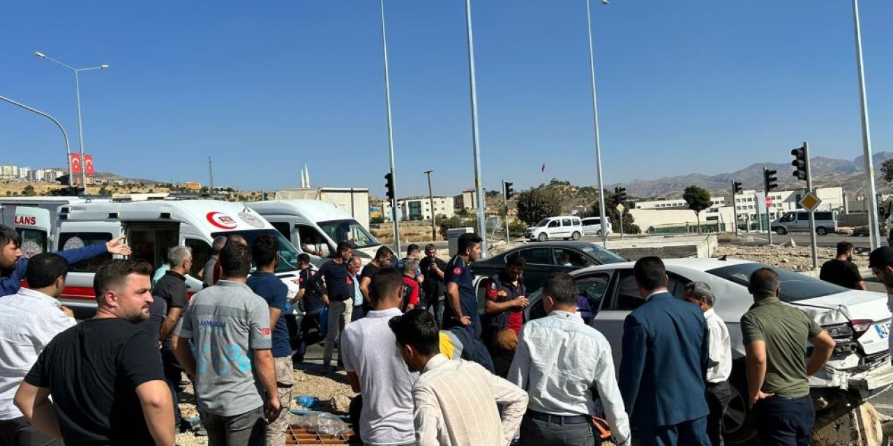 Şırnak'ta Pikap Kaza Yaptı: 7 yaralı