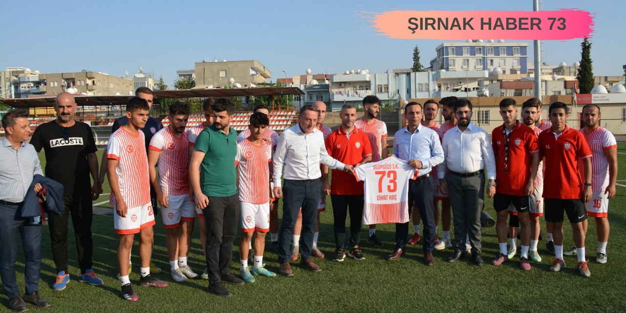 Silopi Kaymakamı Koç, kurulan spor kulübünde ilk antrenmana çıkan sporcularla görüştü
