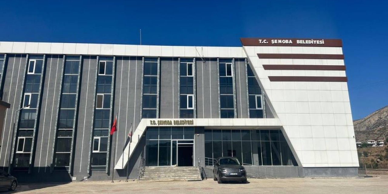 Şırnak'ta Belediye Başkanı Kendi Şirketinden Hizmet Binası Yaptı