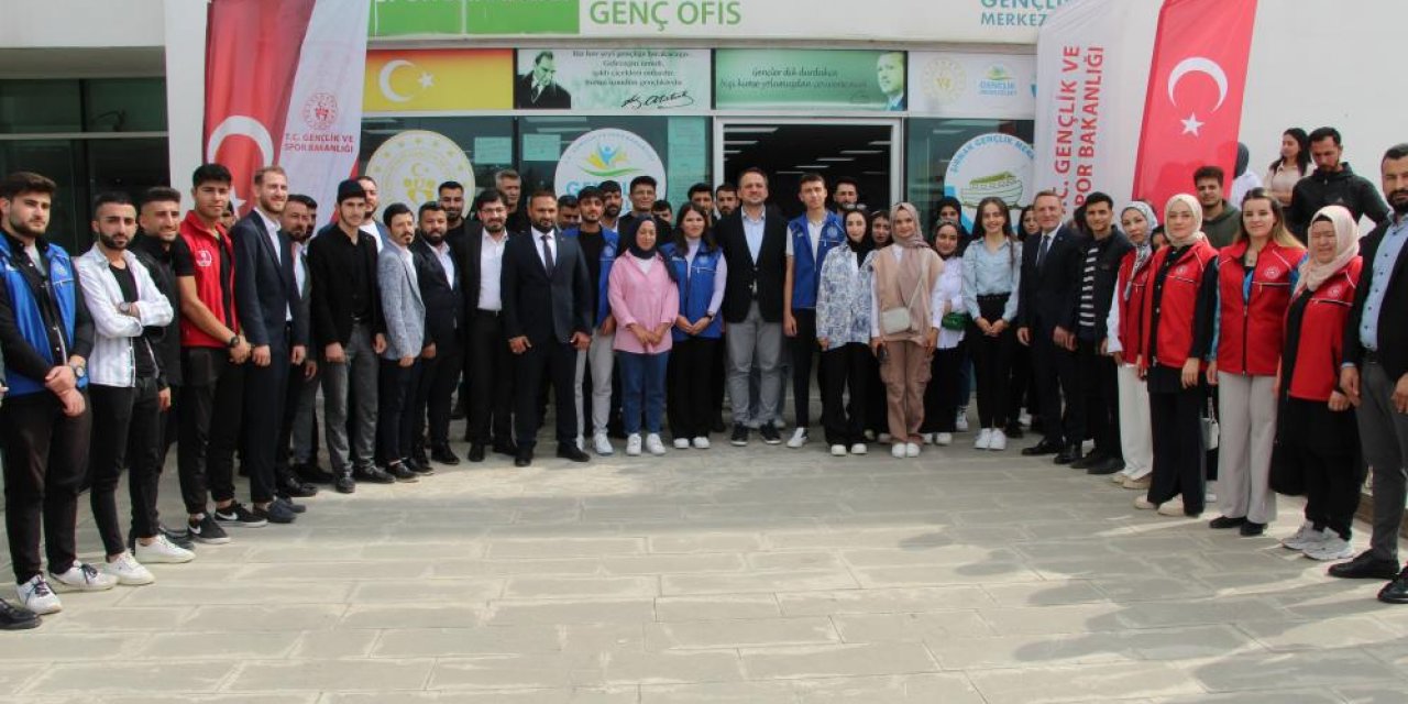 Gençlik ve Spor Bakan Yardımcısı Enes Eminoğlu Şırnak'ta Gençlerle Buluştu
