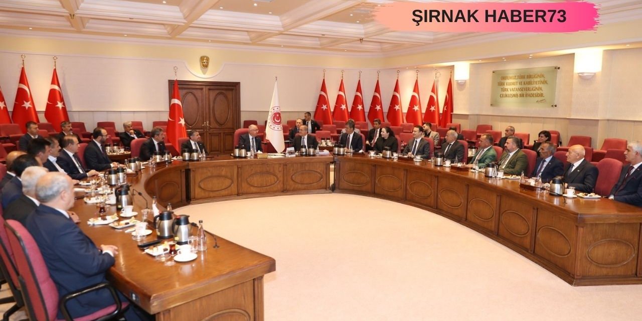 Milli Savunma Bakanı Yaşar Güler, Şırnak İl Yöneticilerini Kabul Etti