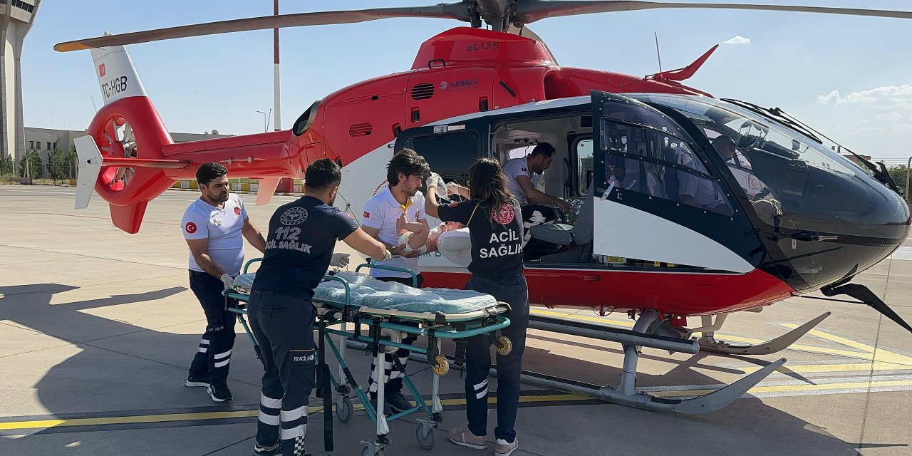 Şırnaklı Bebek Ambulans Helikopterle Diyarbakır'a Sevk Edildi!