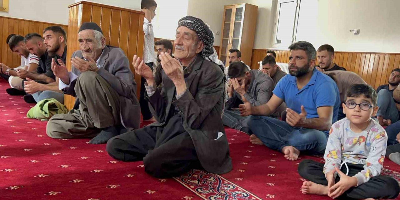 Silopi’de Gazze İçin Yardım Toplandı