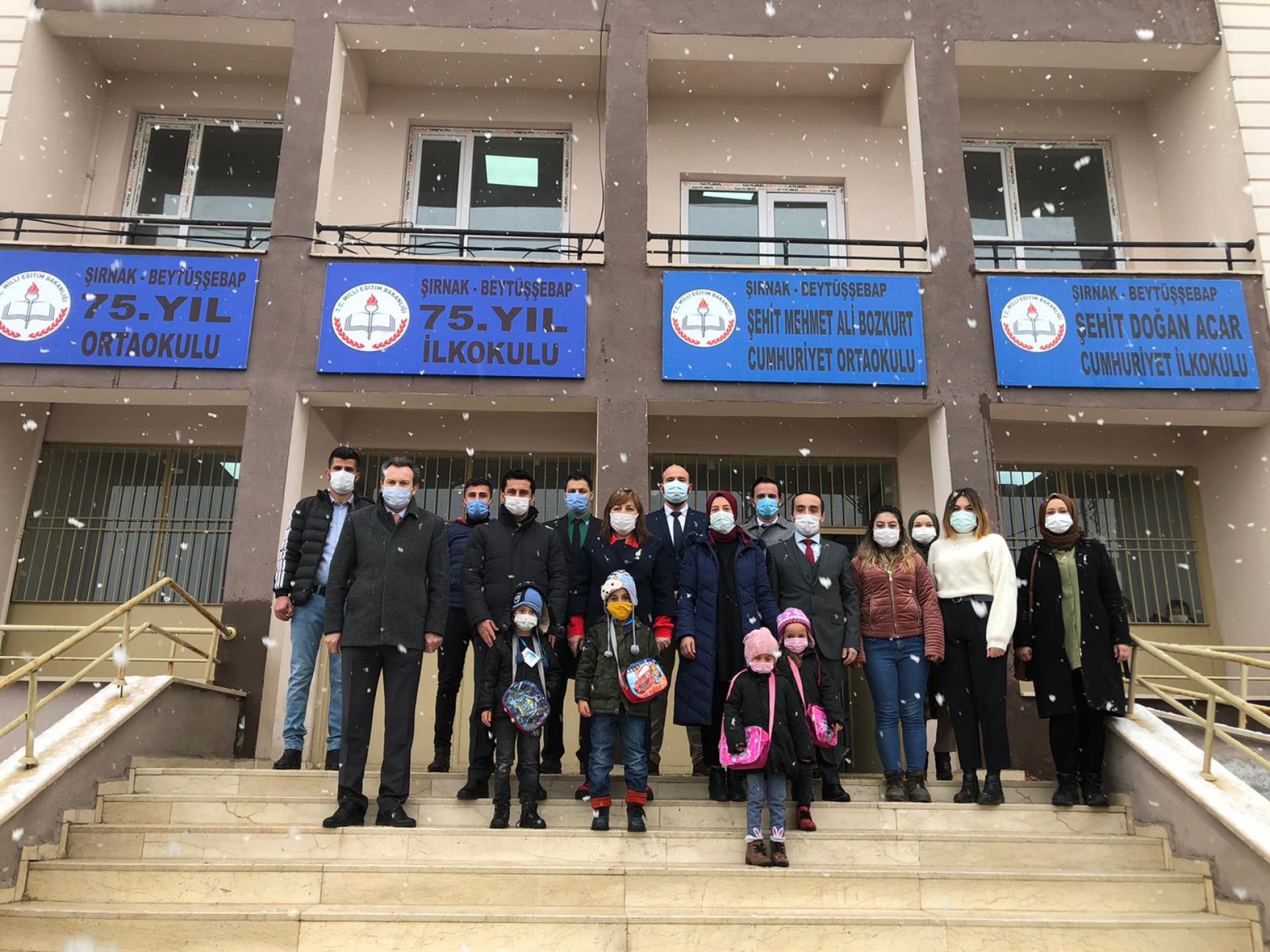 Müdire Şener, Beytüşşebap’taki Okullarda Ziyaret Gerçekleştirdi