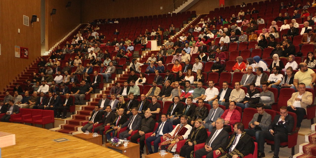Şırnak Üniversitesi’nde 2023-2024 Akademik Yılı Açılış töreni yapıldı