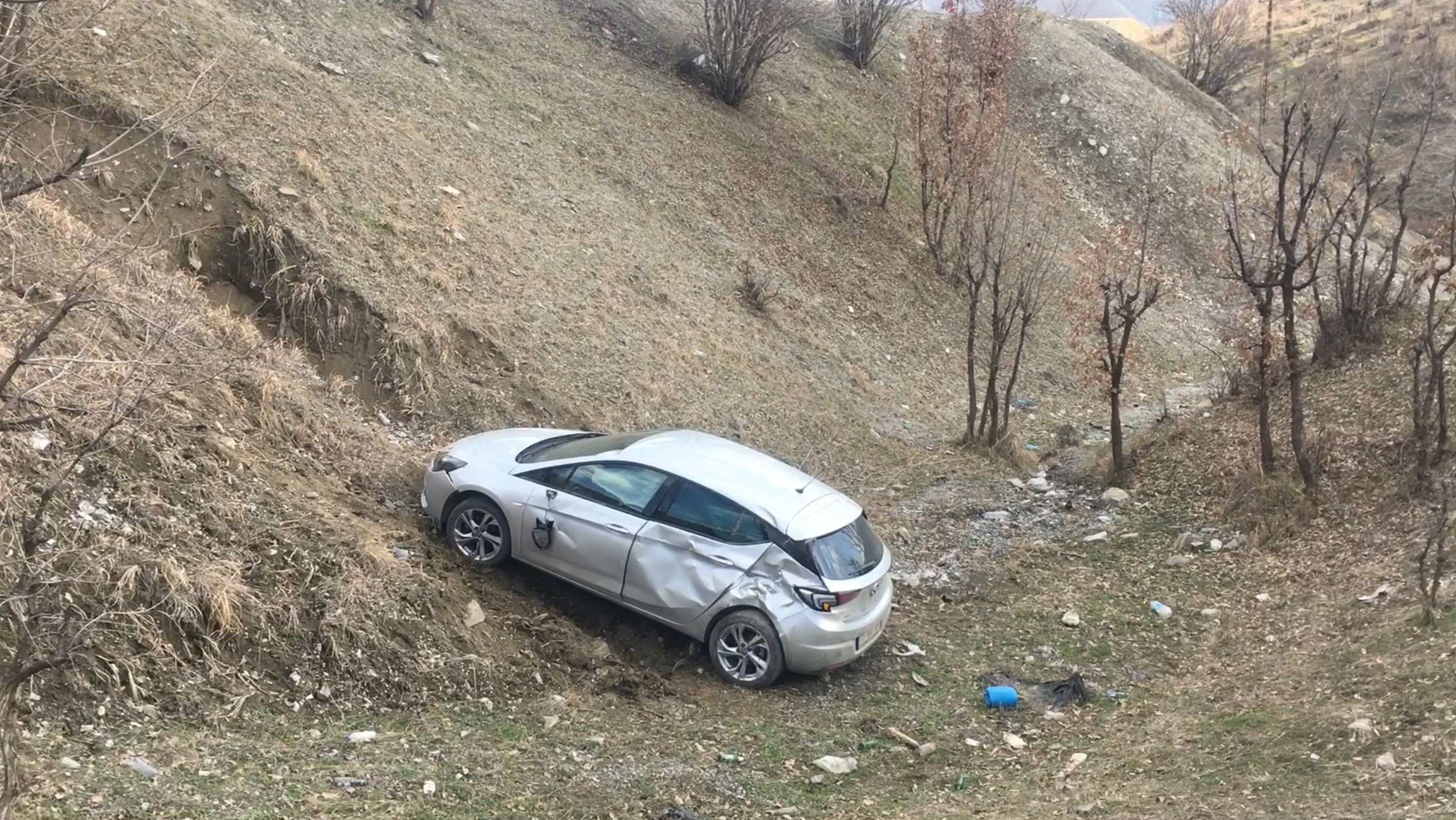 Şırnak'ta otomobil şarampole devrildi: 5 yaralı